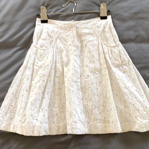DIANE vonFURSTENBERG White Skirt size 2